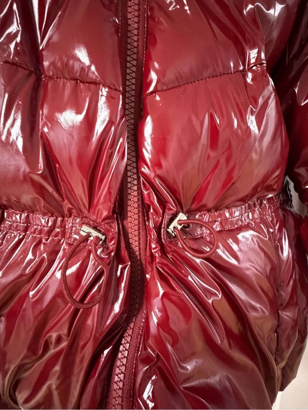 ALO Yoga Stunner Puffer Jacket in Cranberry
